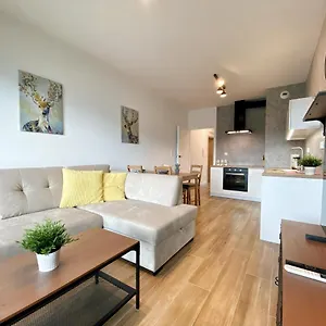 Dwupokojowe Mieszkanie Przy Legnickiej 33 Wrocław